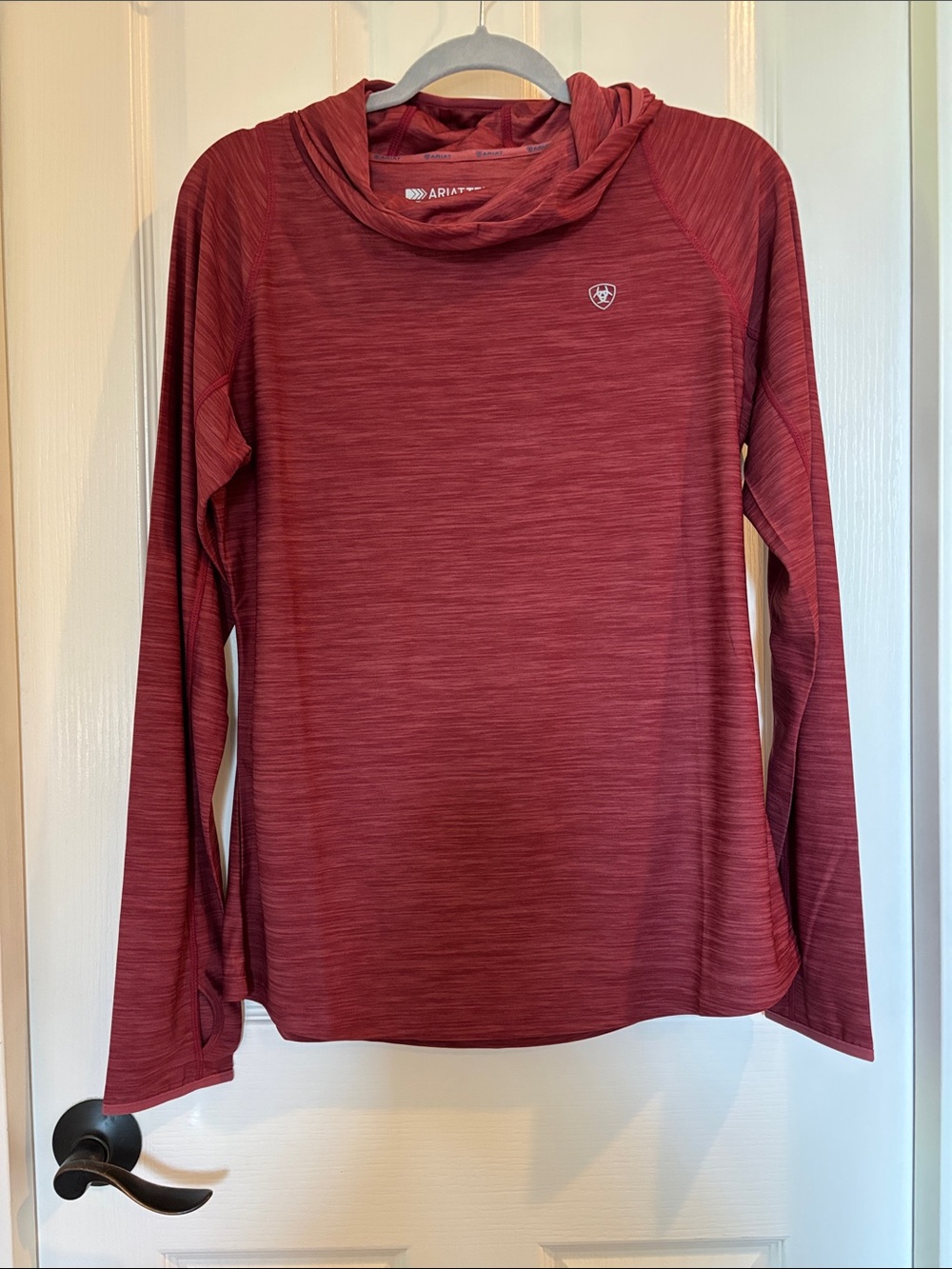 Ariat Long-Sleeve Lightweight Hooded Performance Pullover - Wine